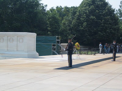 nature of a servant tomb of the unknown soldier
